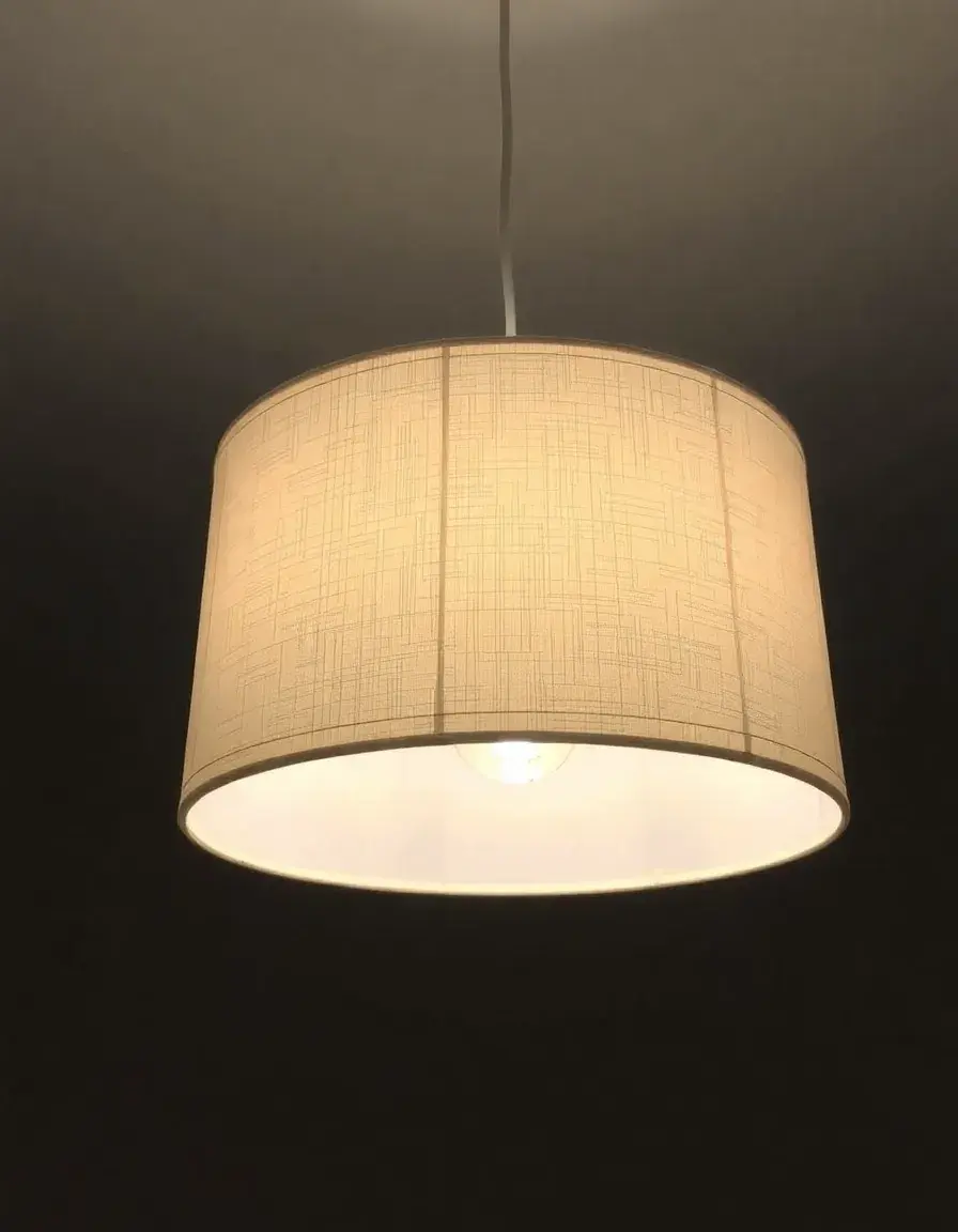Fabric drum shade pendant light